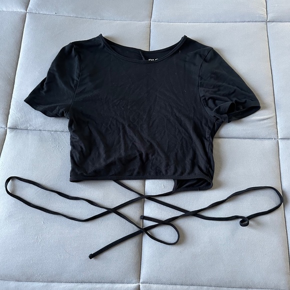 PacSun - Black cropped wrap top, size medium - Picture 1 of 1